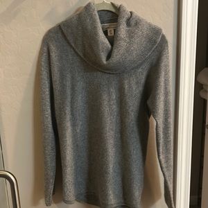 Max Studio cashmere sweater size medium color gray